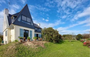 Beautiful Apartment In Concarneau With Wifi